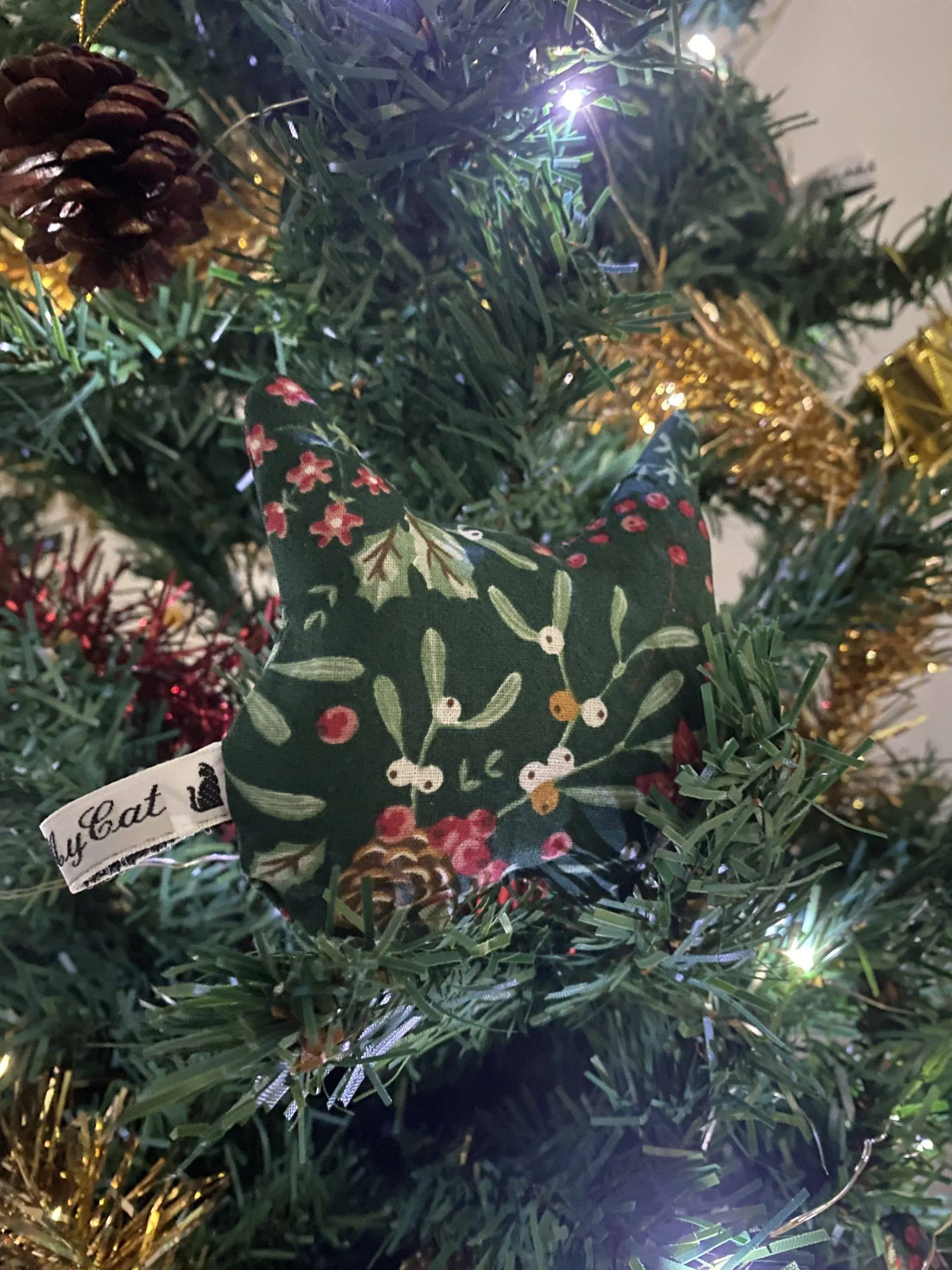 Calinchats - Sous le sapin
